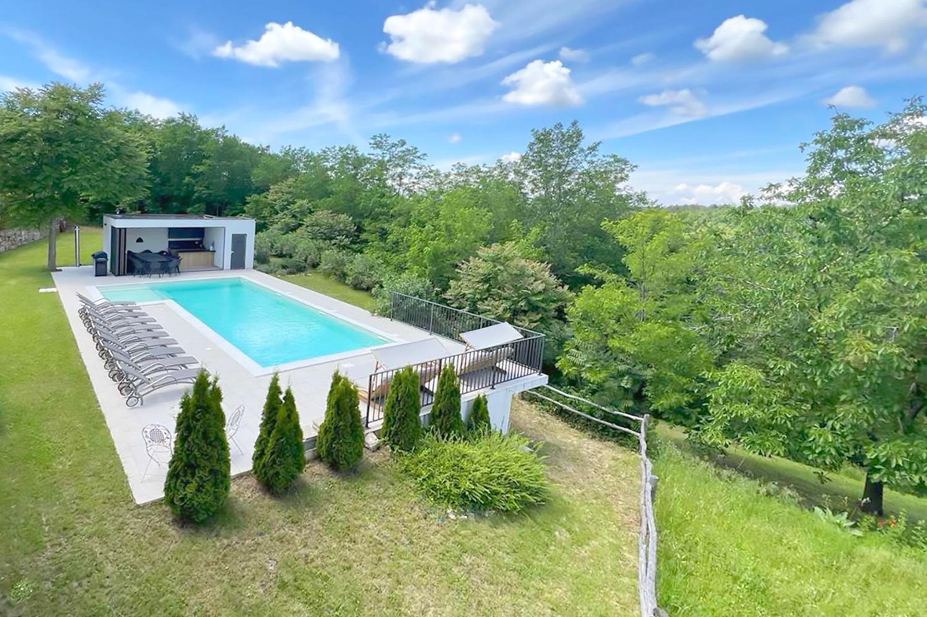Villas Martincici With Large Pool Grožnjan Εξωτερικό φωτογραφία