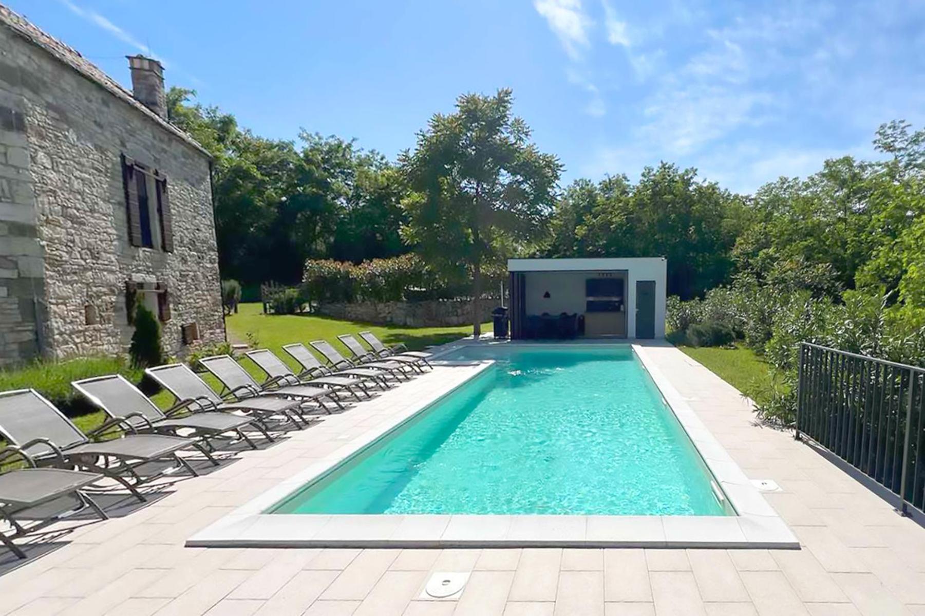 Villas Martincici With Large Pool Grožnjan Εξωτερικό φωτογραφία