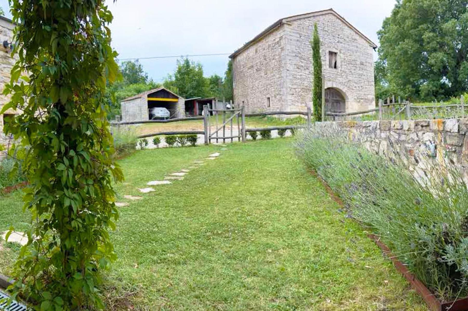 Villas Martincici With Large Pool Grožnjan Εξωτερικό φωτογραφία
